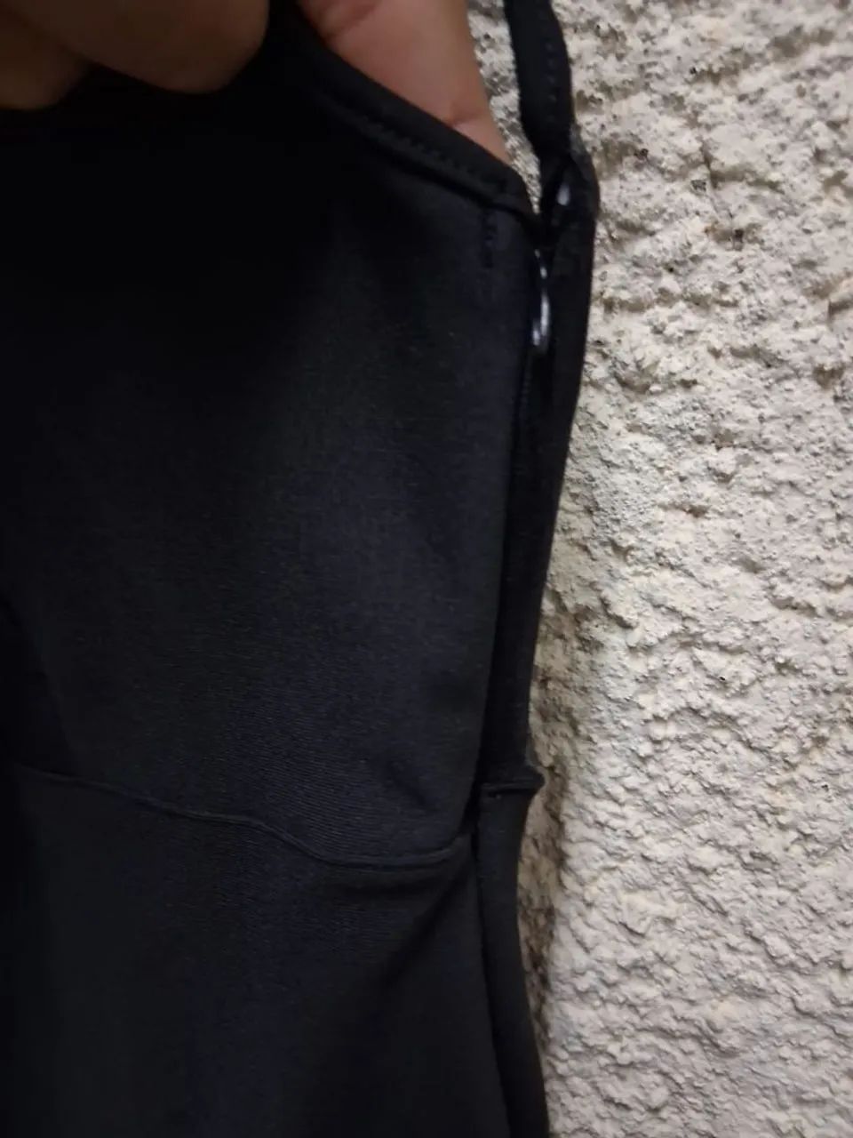 Vestido em V Preto - M - Foto 4