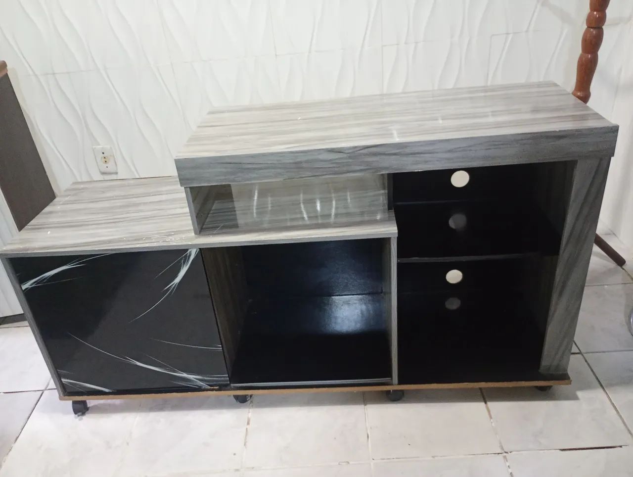 Rack lindo seminovo pequeno  - Foto 3