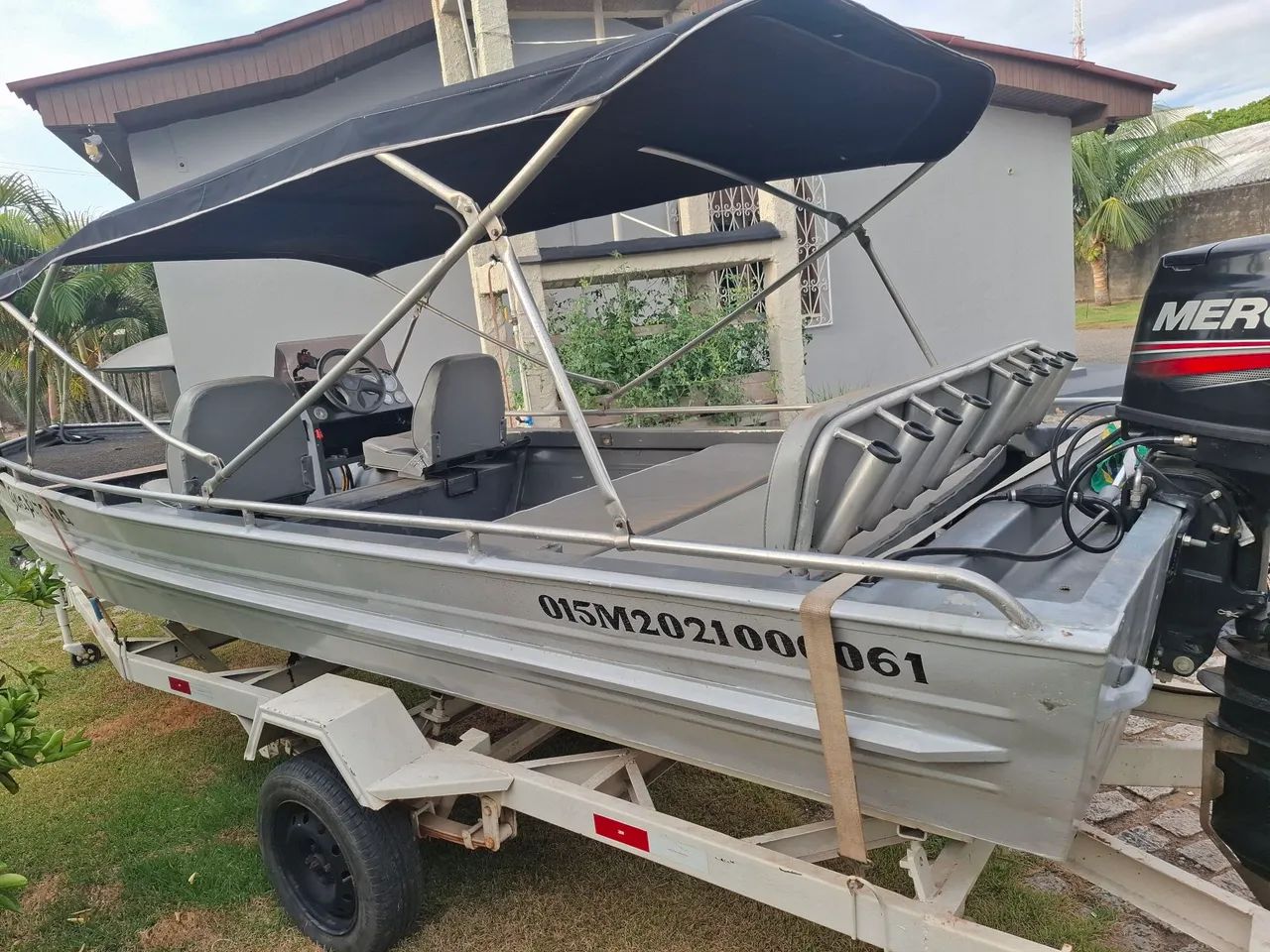 Barco de alumínio Completo. Motor Mercury 50 hp 2 tempos  - Foto 4
