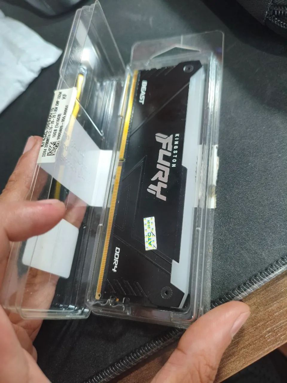 Memória RAM Kingston Fury 16gb ddr4 rgb 3200mhz - Foto 2