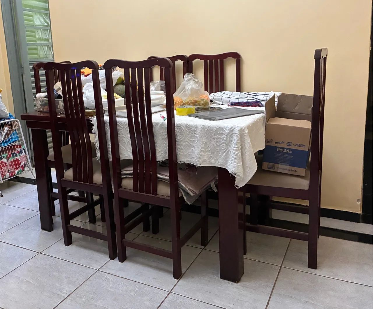 Mesa com 6 cadeiras  - Foto 2