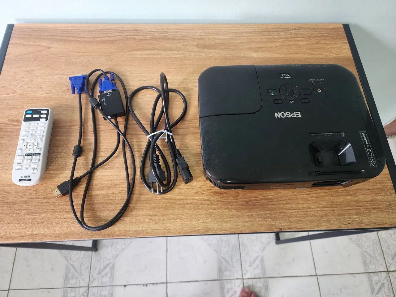 Projetor Epson com tela