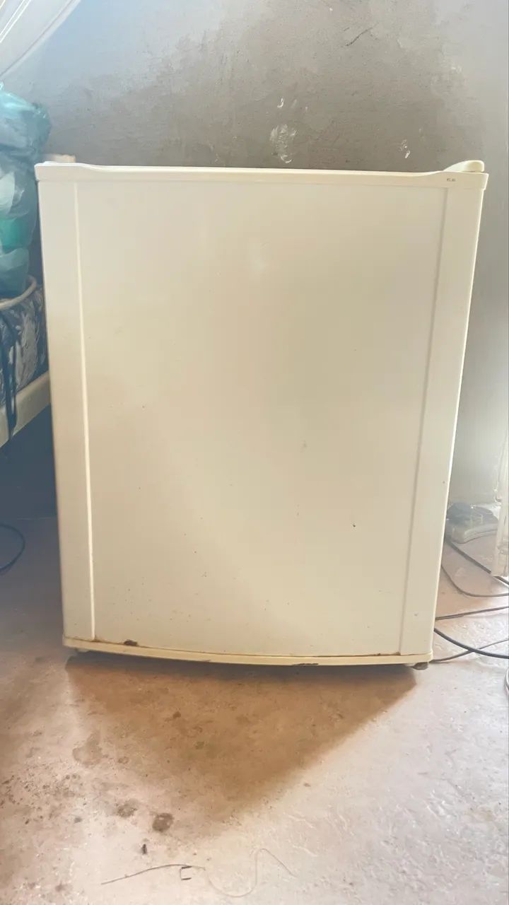 Estou vendendo um frigo bar - Foto 2