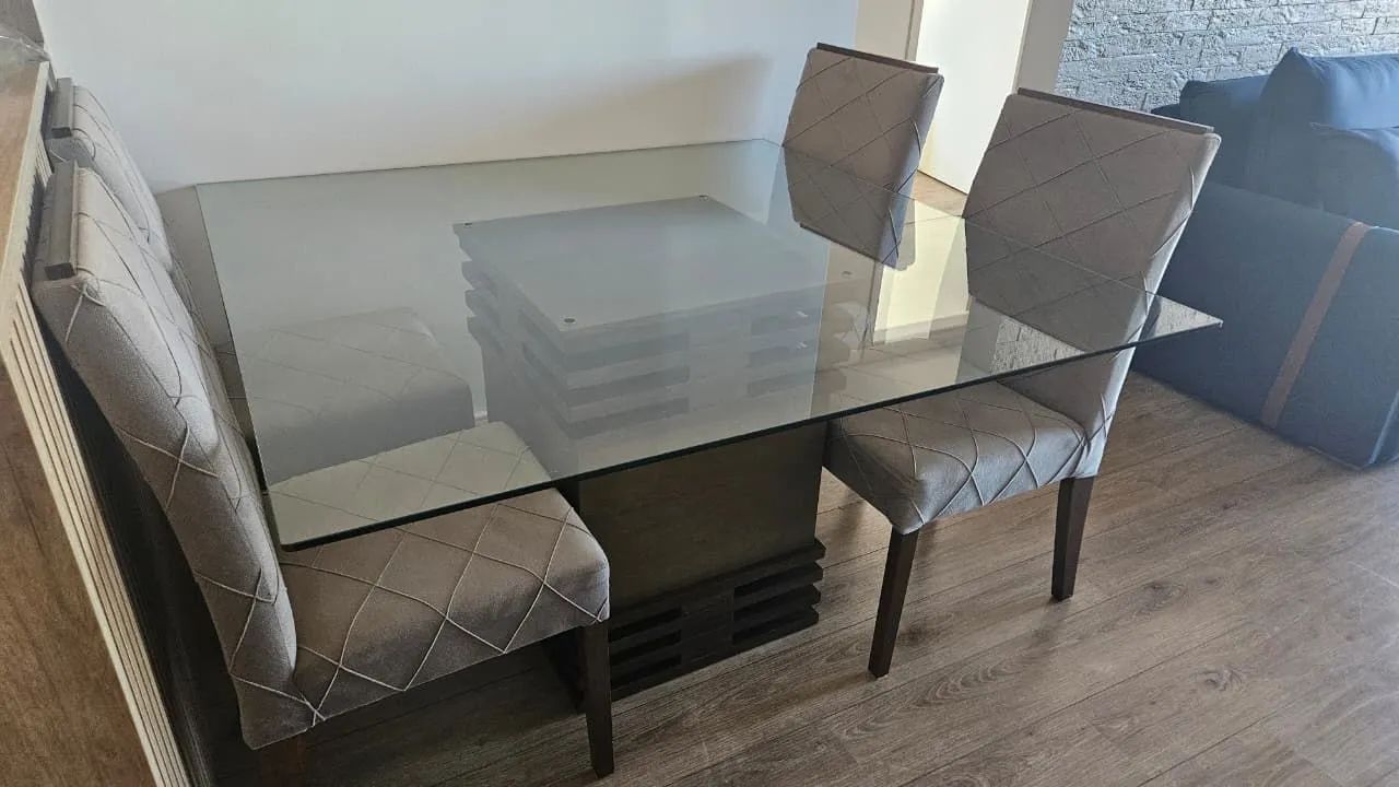 Mesa de vidro + 4 cadeiras do jogo original - Foto 2