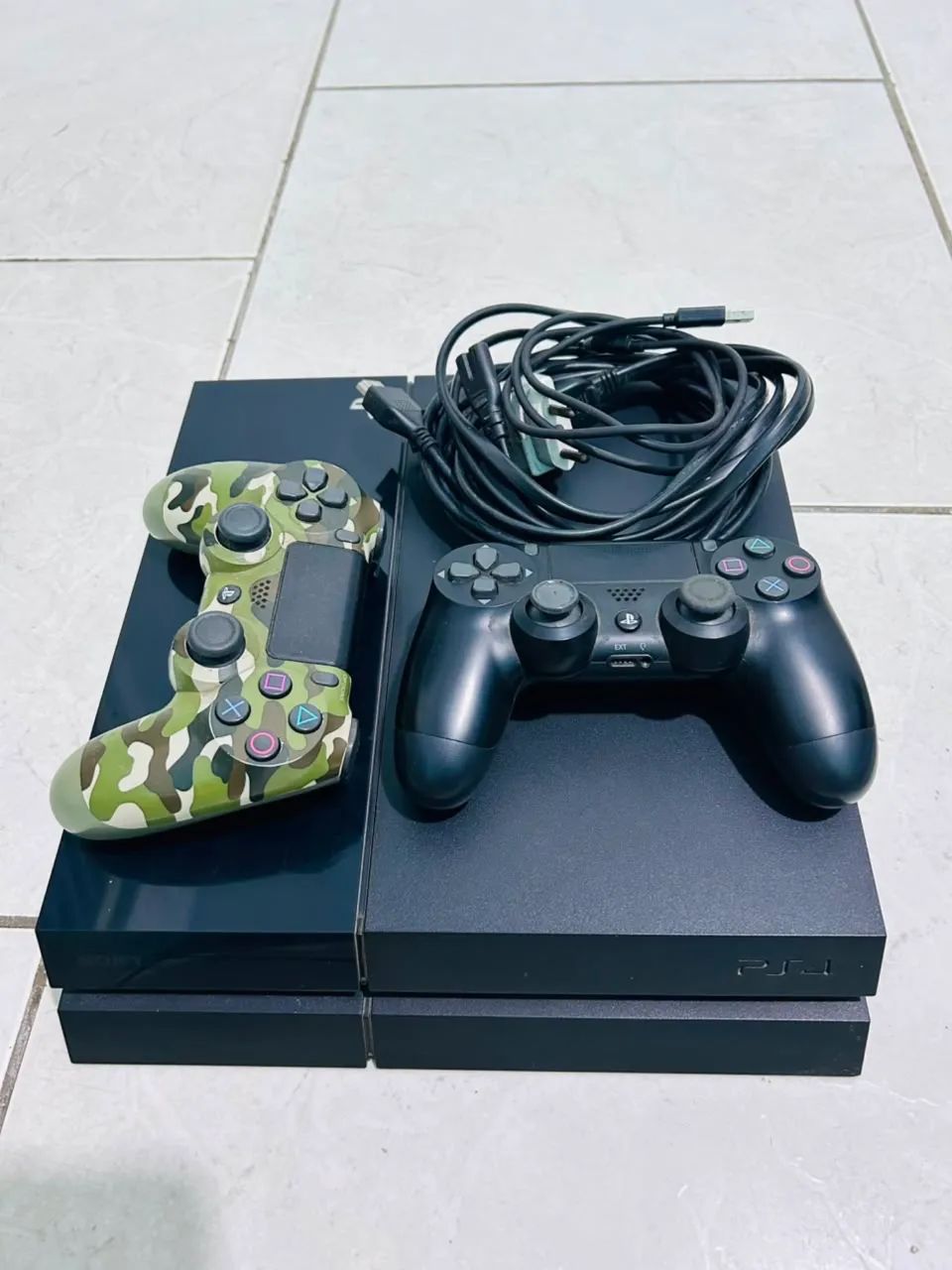 VENDO PS4 500gb