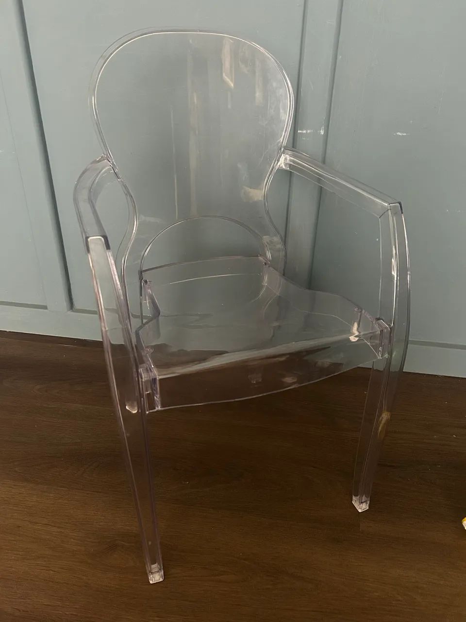 Cadeira Louis Ghost  infantil com braços 