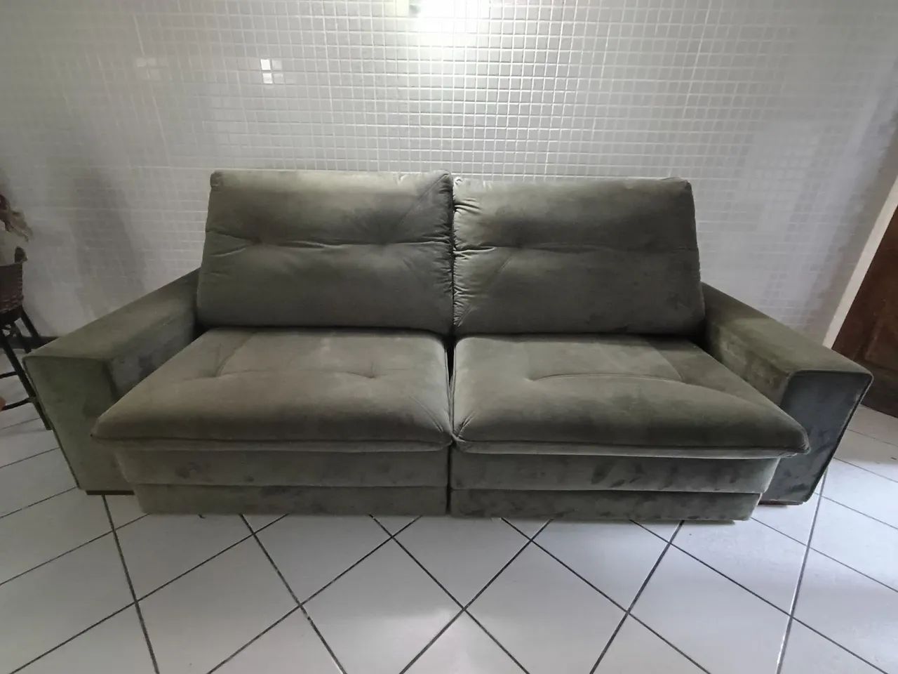 Sofá retrátil 2,47m de largura - Foto 2