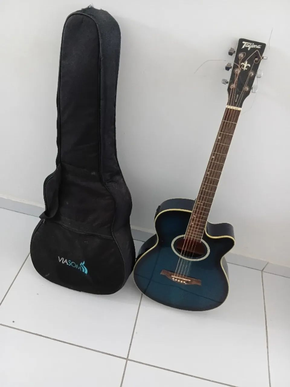 Vendo violão Tagima Dallas de aço com capa