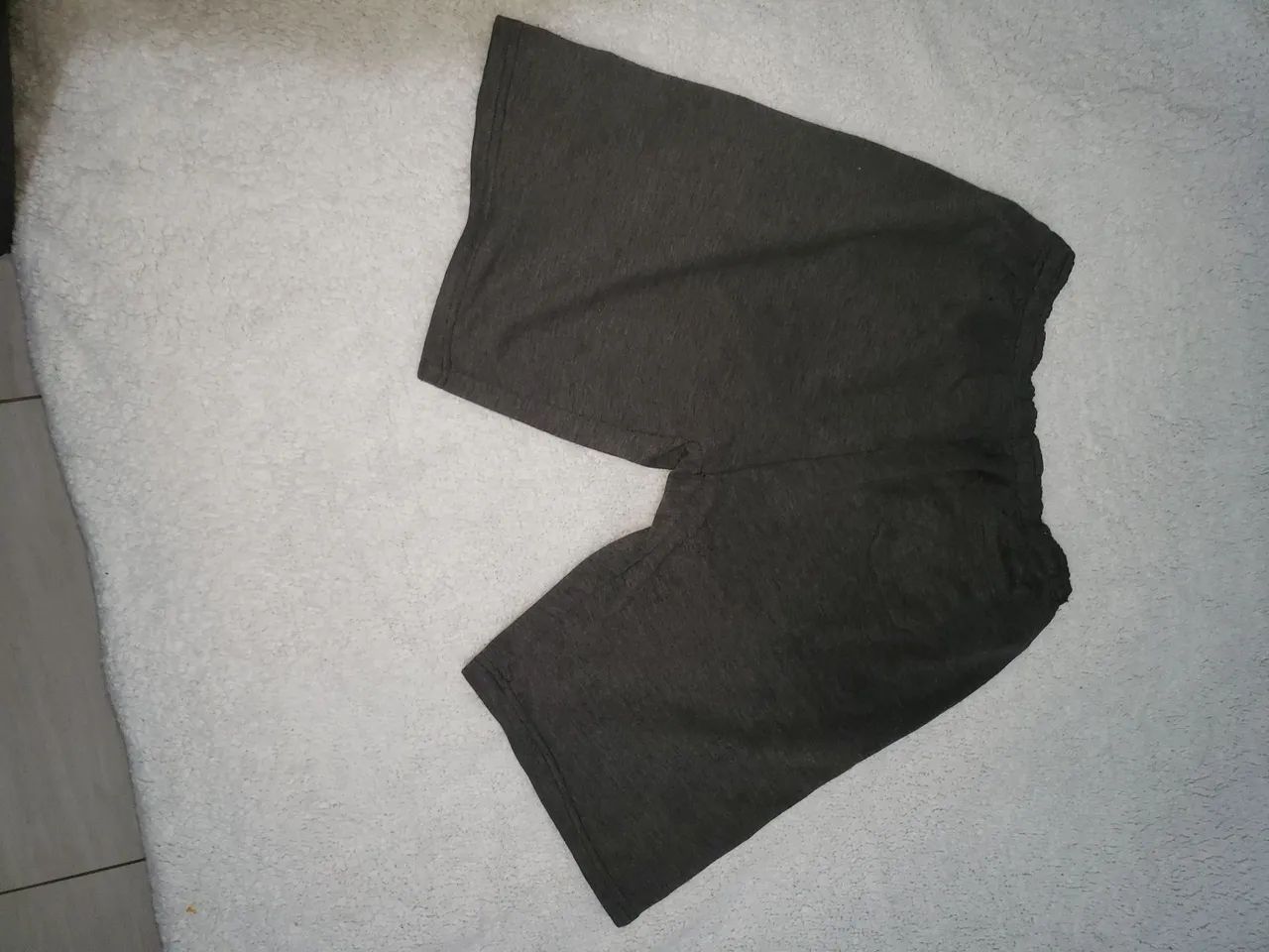 Shorts cinza do tamanho M - Foto 2
