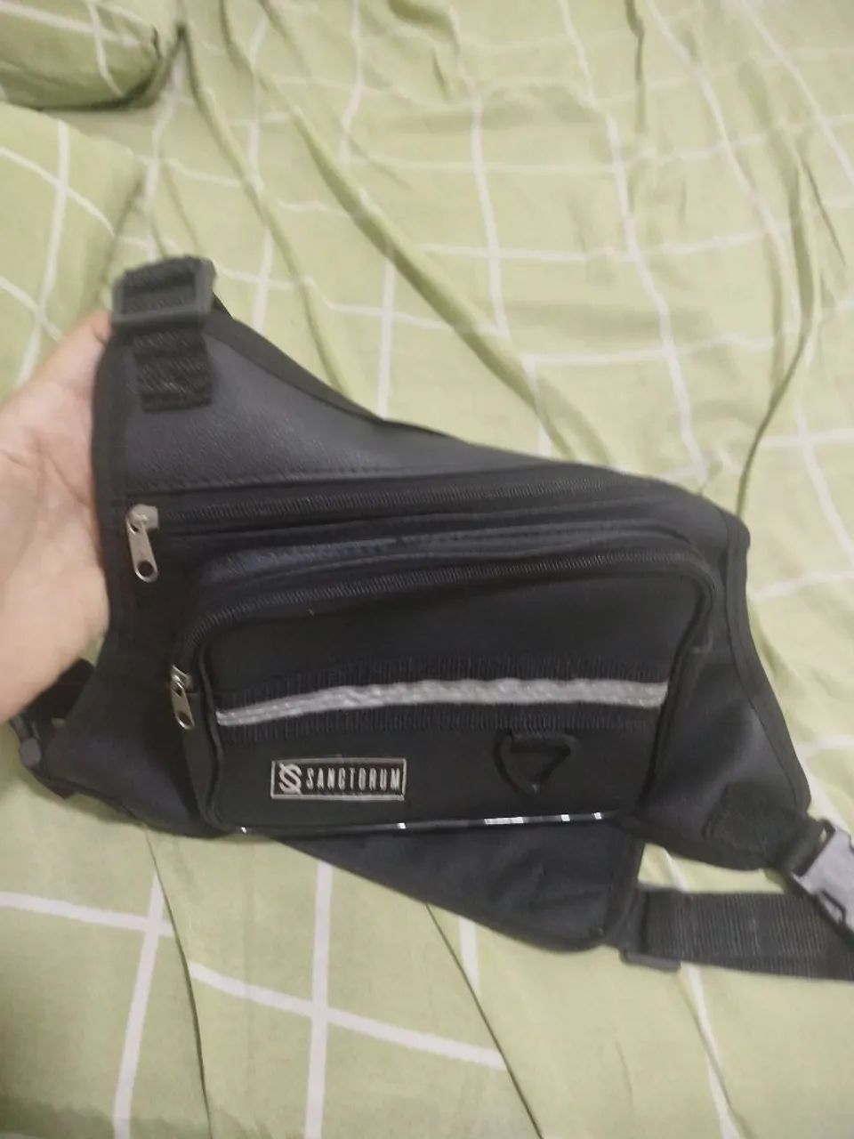 Bolsa transversal masculina com reguladores  - Foto 3