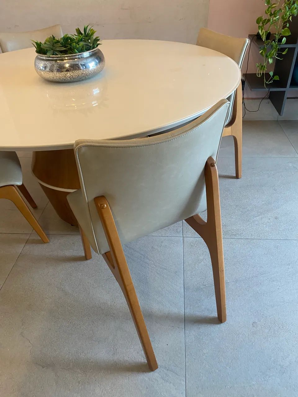 Mesa de jantar com 4 cadeiras  - Foto 2