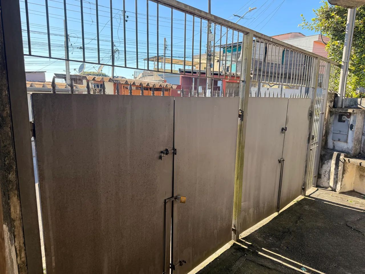 Vendo portão triplo de ferro usado - Foto 3