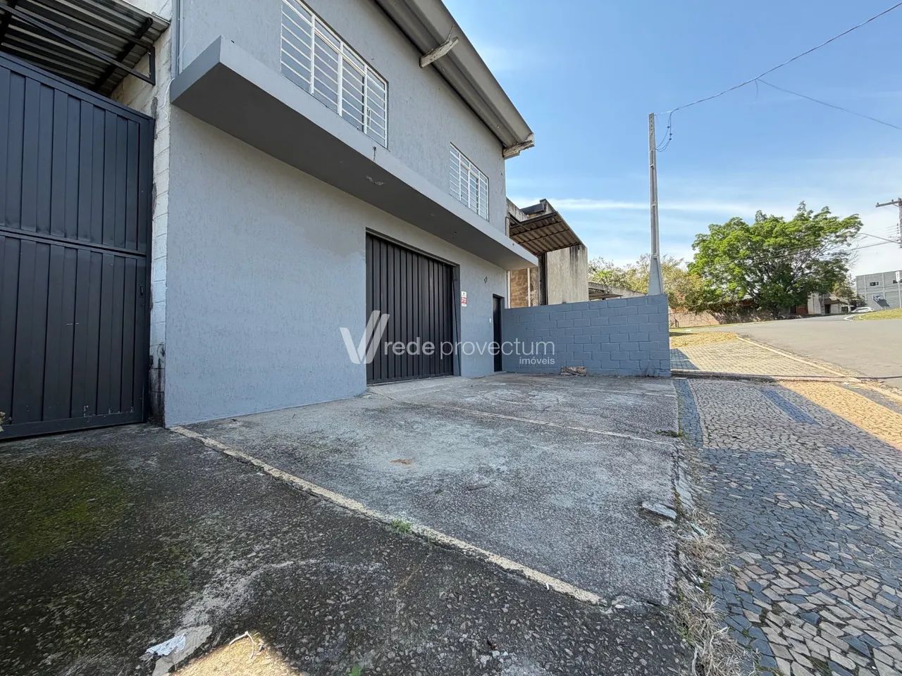 Barracão em Valinhos para venda e locação!
