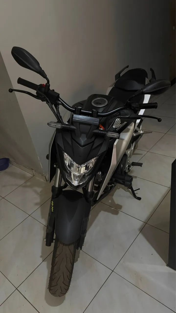 Honda CB 300 