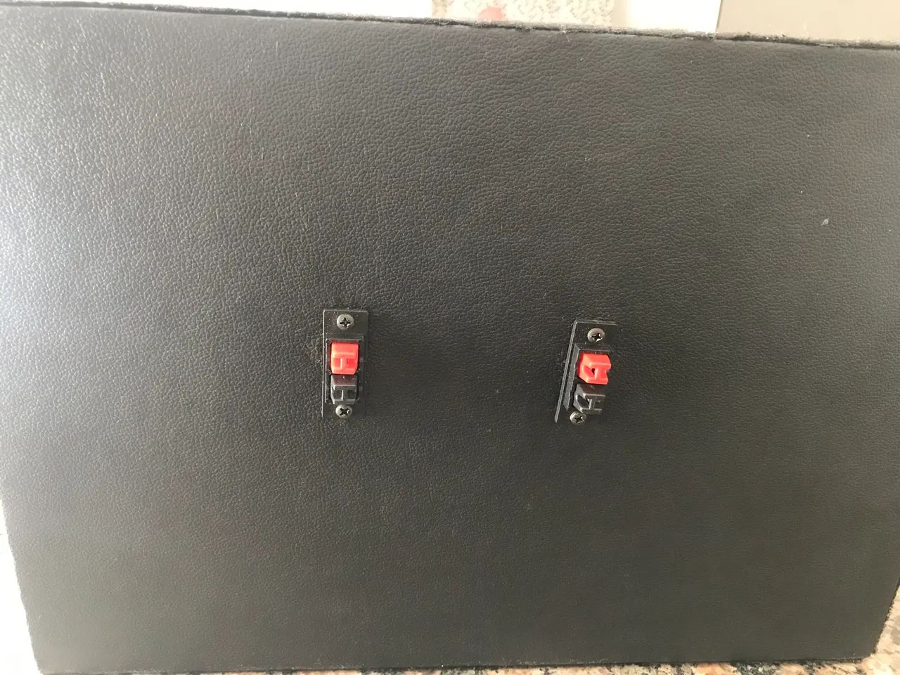 Vendo caixa de som automotivo nunca instado 