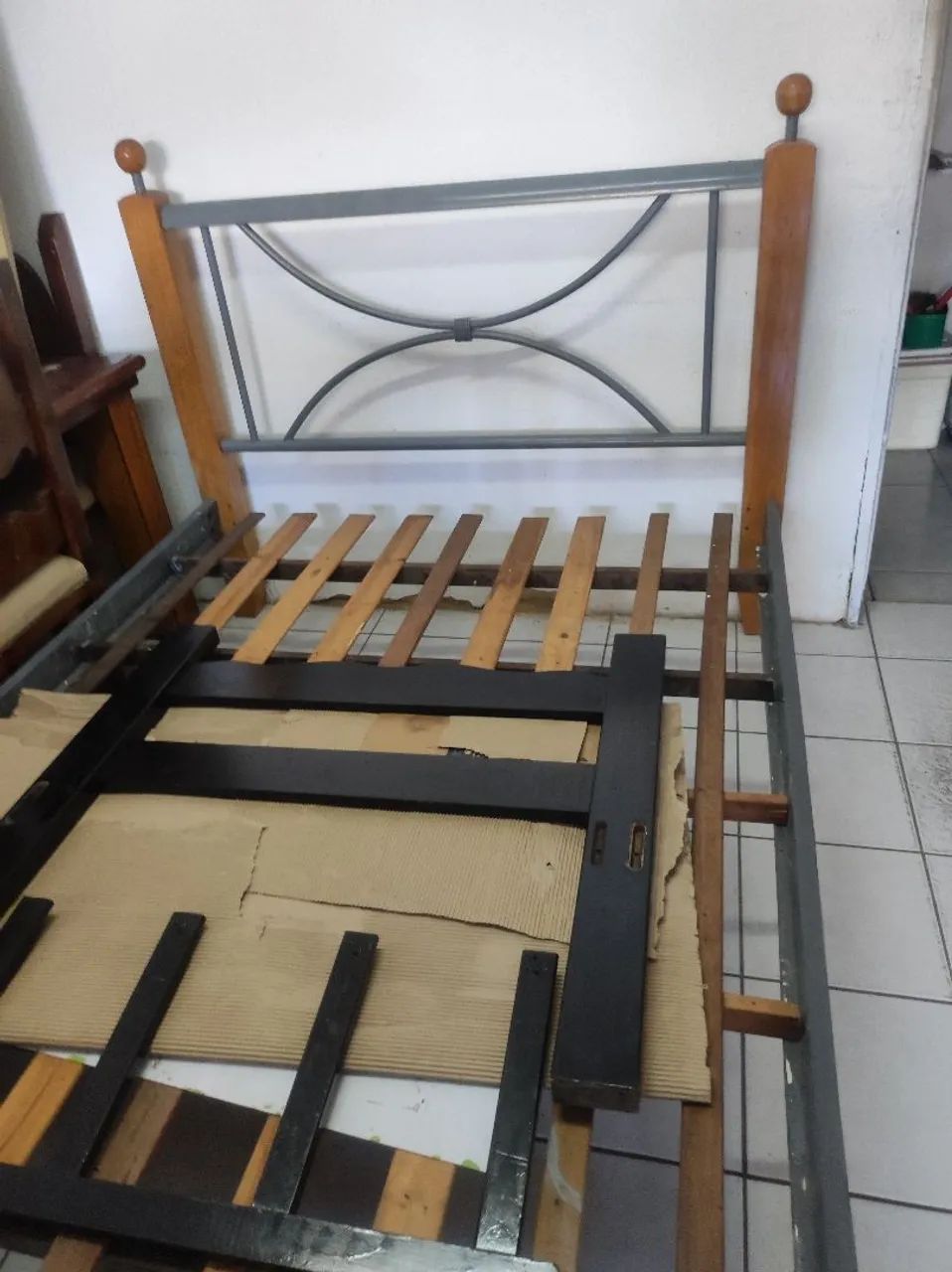 CAMA CASAL MADEIRA OU MADEIRA COM FERRO. - Foto 2
