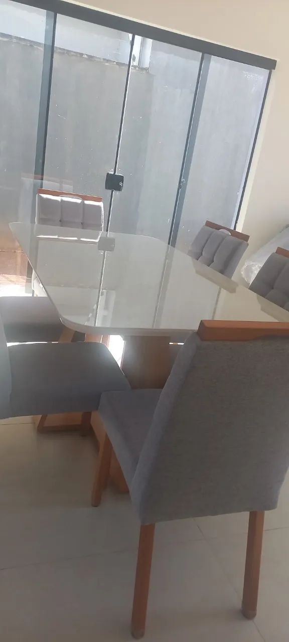 Jogo de mesa com cadeiras . - Foto 2