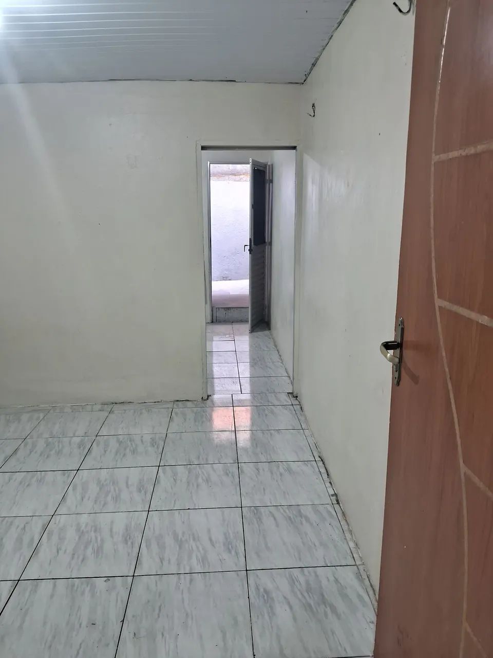 Aluga-se casa com ponto comercial!  - Foto 2