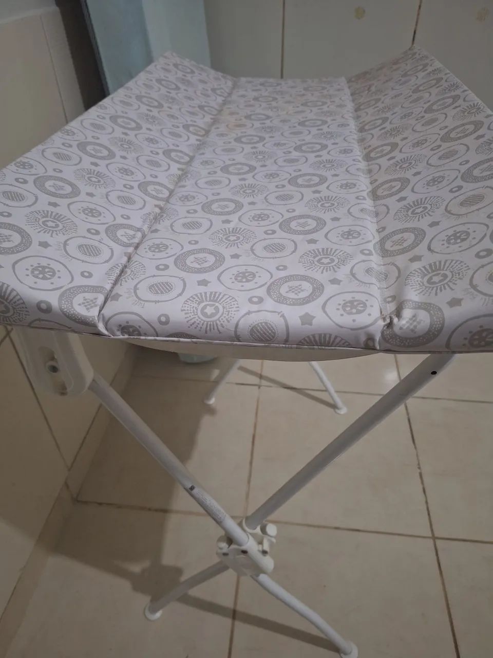 Banheira com trocador e rede de apoio - Foto 2
