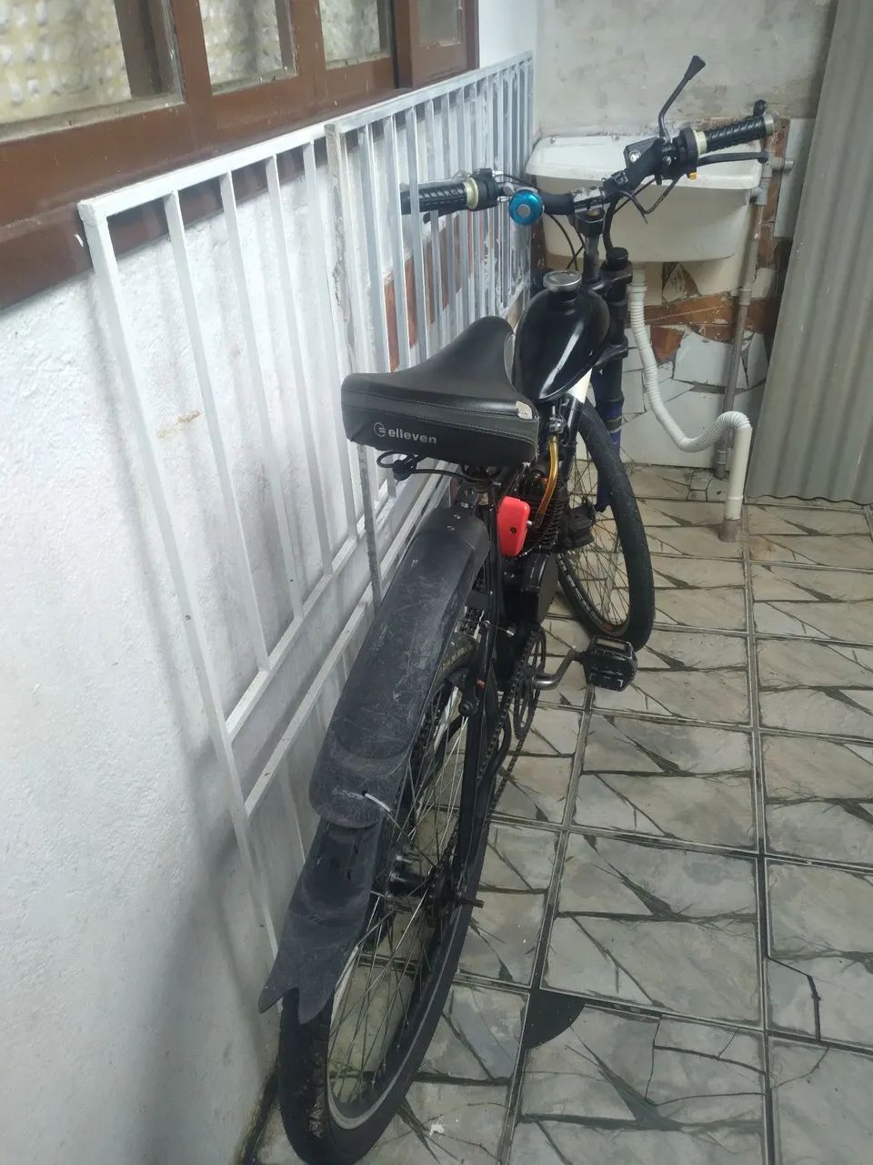 VENDO BICICLETA ELETRICA BEM CUIDADA PRECO BOM - Foto 4