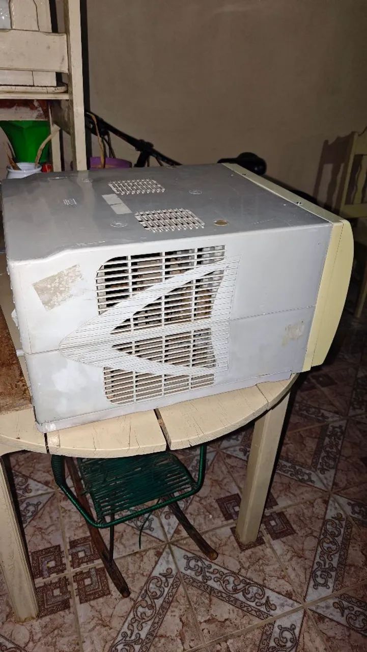 Ar condicionado de janela 7500btu - Foto 2