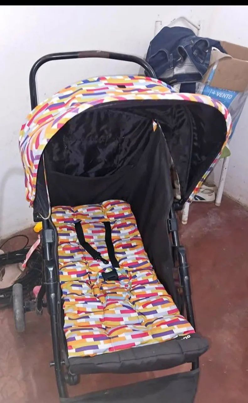 Vende se carro de bebê bem conservado  - Foto 2