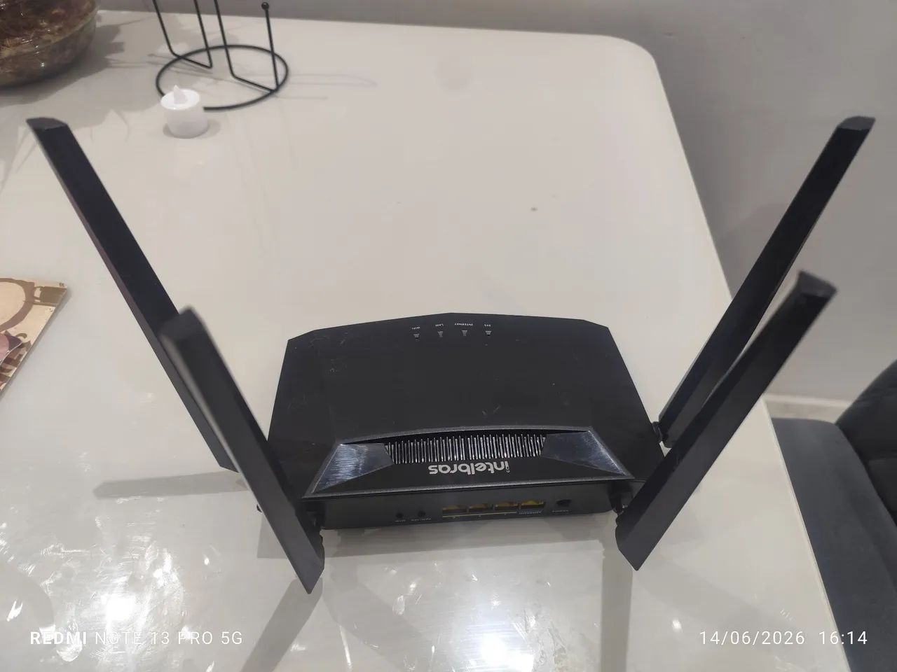 Roteador Dual Band Wifi W5 1200g Porta Gigabit 4 Antenas Intelbras Cor Preto - Foto 3