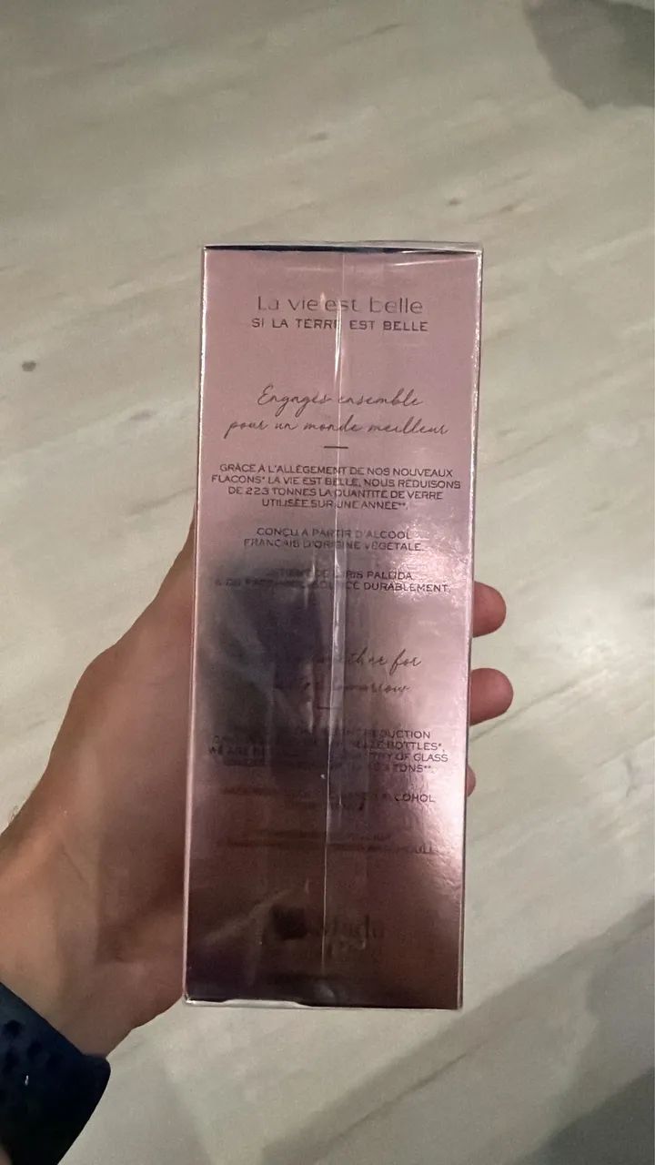 Perfuma La Vie est Belle marca Lancôme - Foto 2