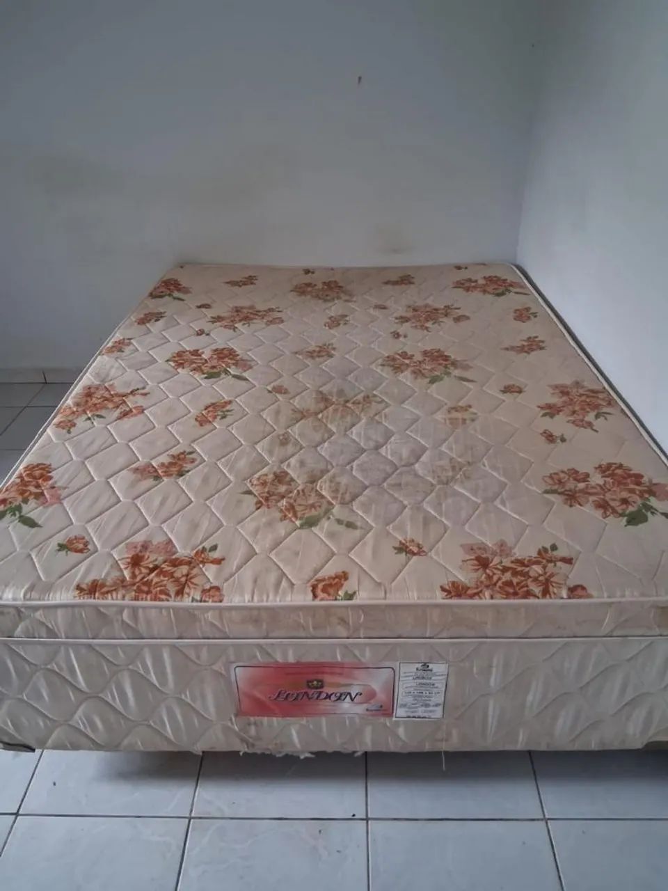 CAMA BOX CASAL ESPUMA SELADA - FAÇO ENTREGA  - Foto 3