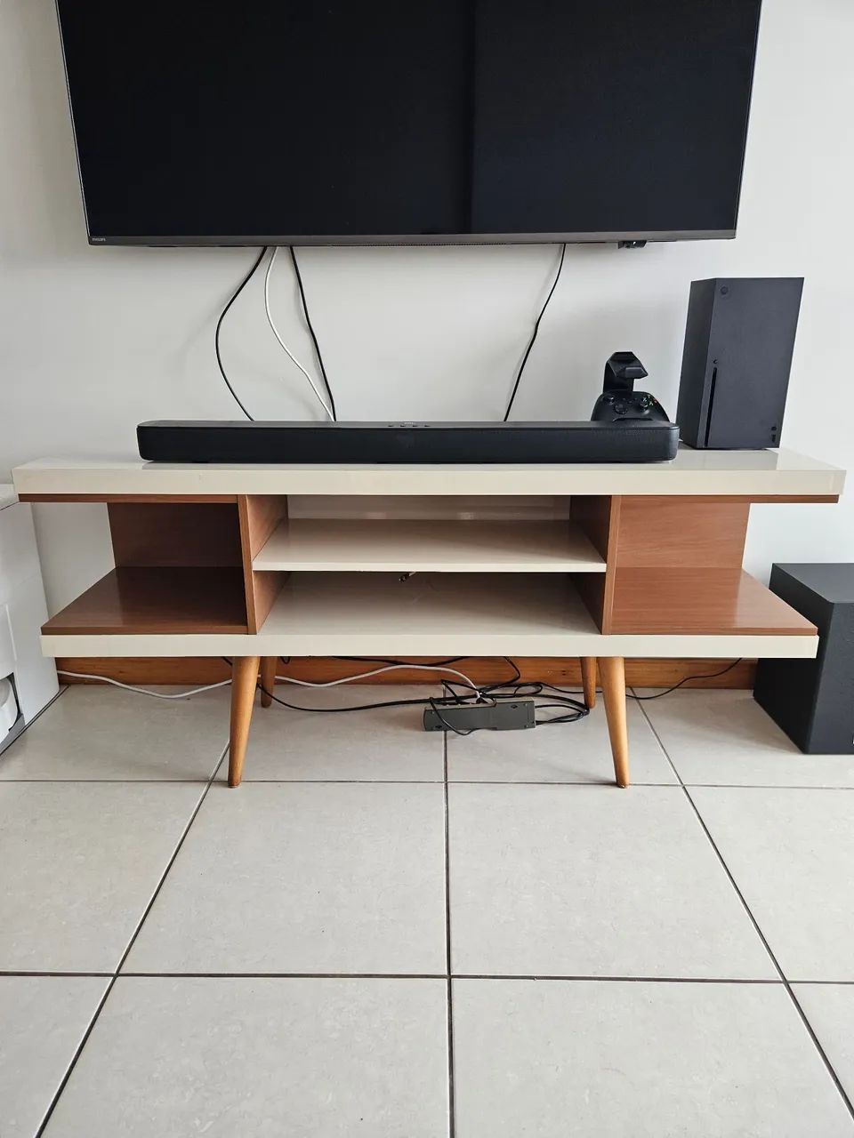 Rack de MDF em perfeitas condições
