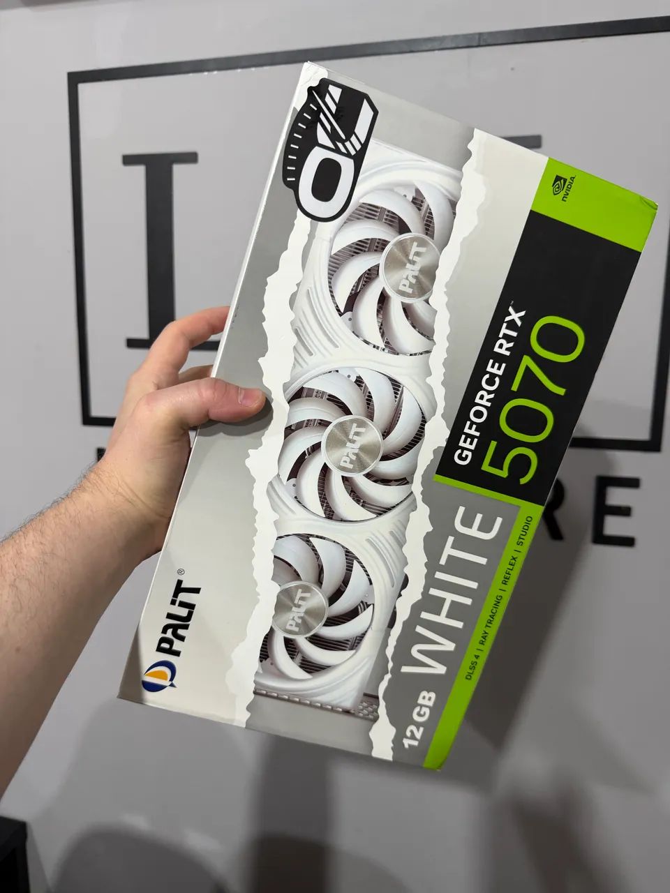 RTX 5070 12GB PALIT TRIPLE FAN WHITE (nova) - Foto 3