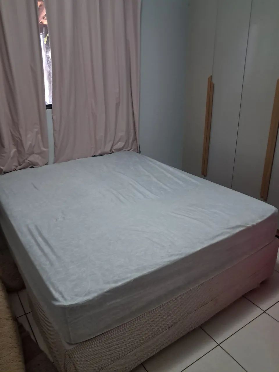 Cama box Queen Ortopédico  colchão D 65 - Foto 4