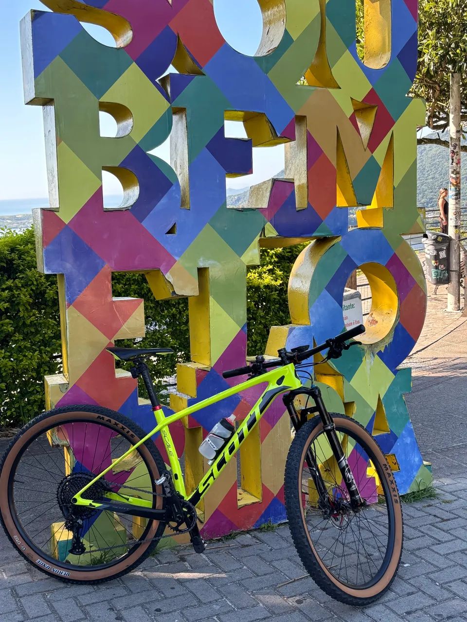 Bicicleta scott scale HMF 940 carbono