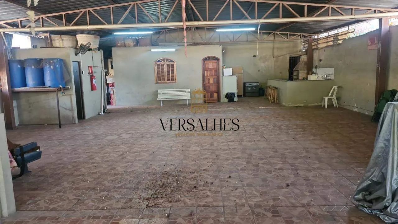 Salão para aluguel com 120 m² no bairro Dom Bosco