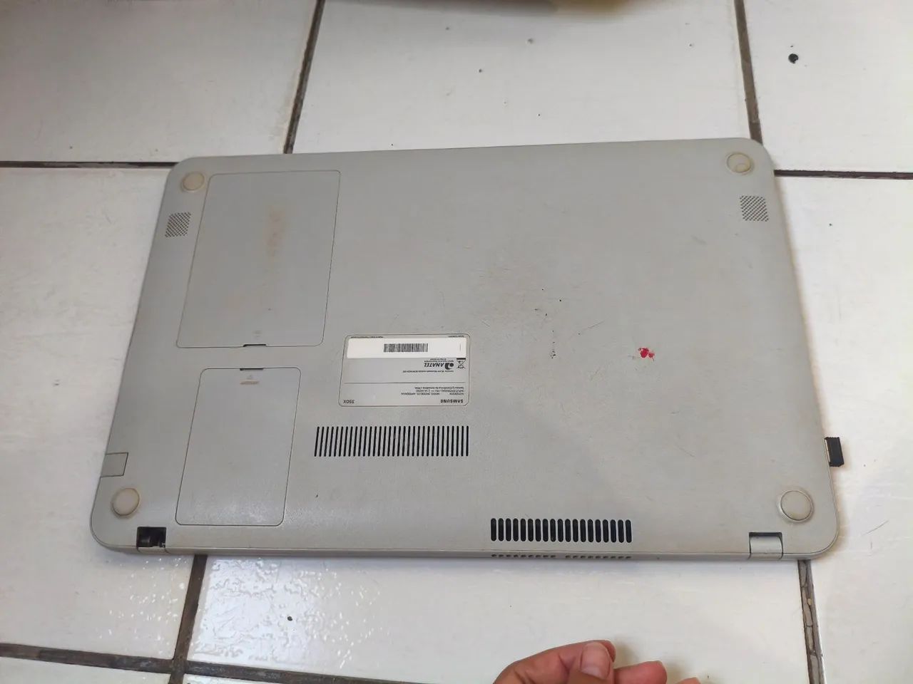 Notebook Samsung com defeito no teclado, mas equipado com memória ram potente - Foto 5