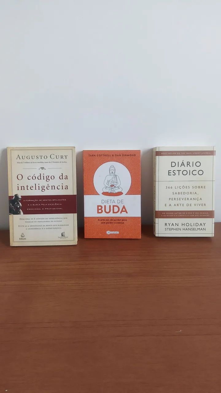 3 Livros - Cód inteligência, Buda e Estóico