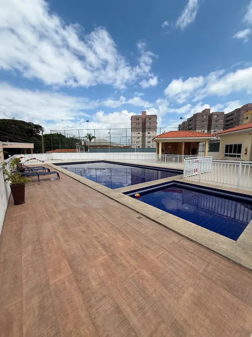 APARTAMENTO NO TURU COM 2 QUARTOS- NASCENTE