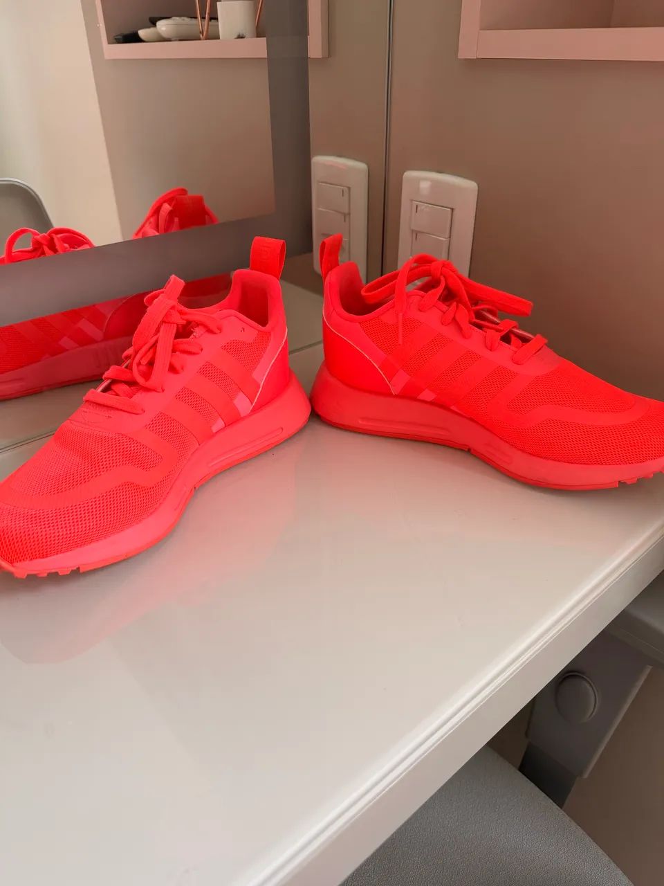 Tênis adidas original rosa neon 