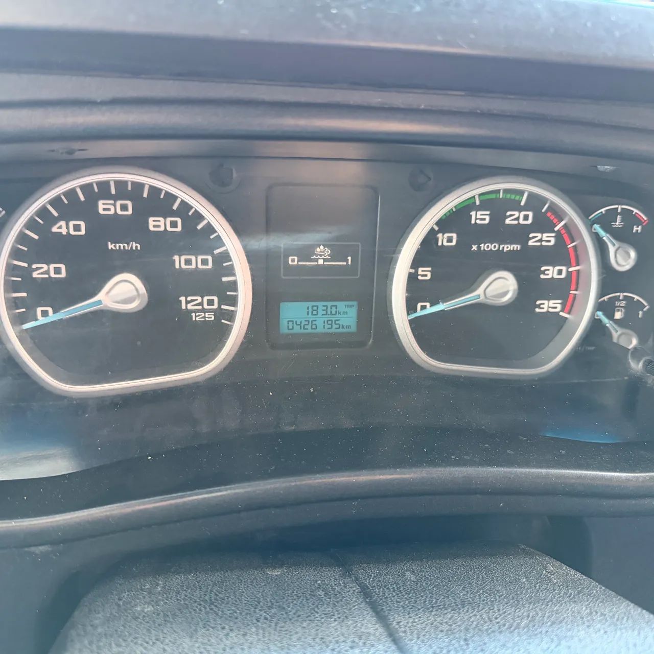 Ford Cargo 816 2013 Baú 6,20m Extra  - Foto 4
