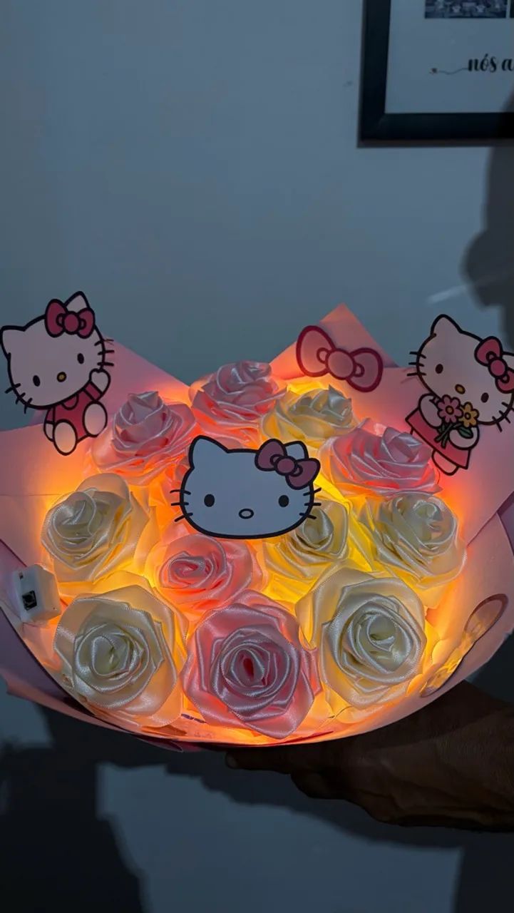 Buquê de cetim - Hello Kitty - Foto 3