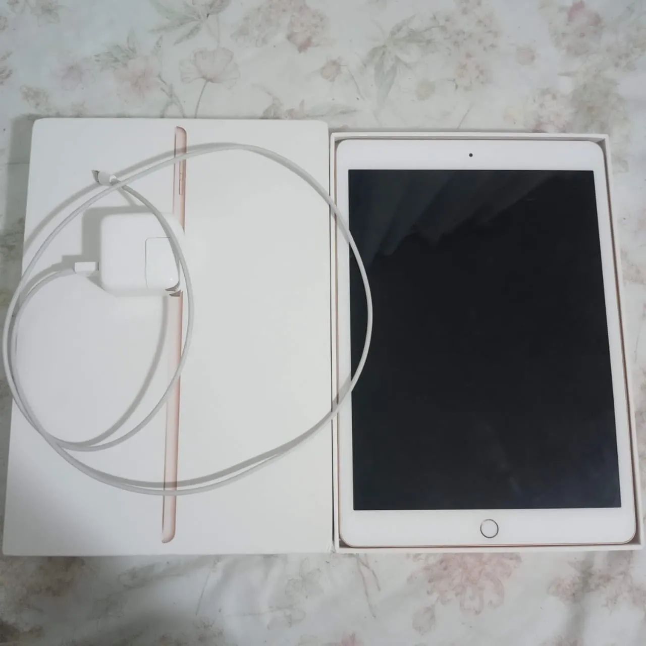 iPad 7ª Geração 32GB + Apple Pencil