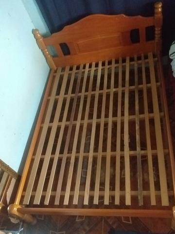 Vendo cama de casal
