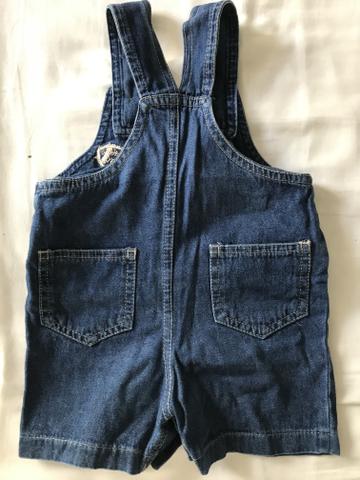 Jardineira jeans infantil