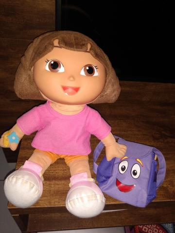 Boneca Dora Aventureira