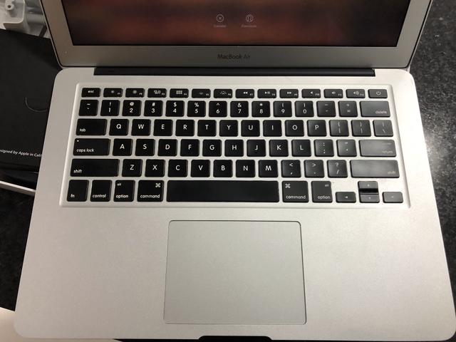 MacBook Air - Mid 2011 - 13 Polegadas
