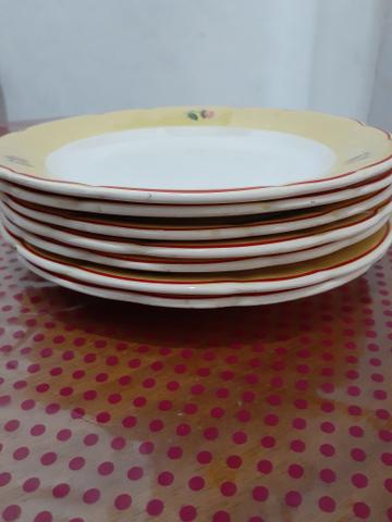 Pratos vintage