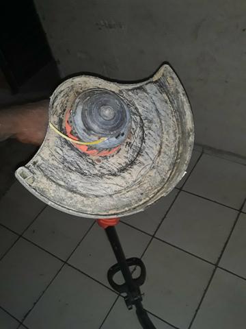 Vendo uma roçadeira eletrica - Foto 2