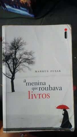 A Menina que roubava livros de Markus Zusak