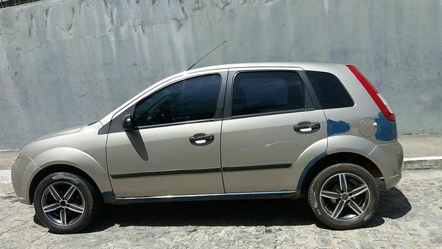 Carro fiesta ano 2007 - Foto 2