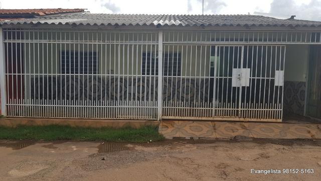Ceilândia Norte Aceita Financiamento e FGTS- Casa de 3 Quartos na Laje